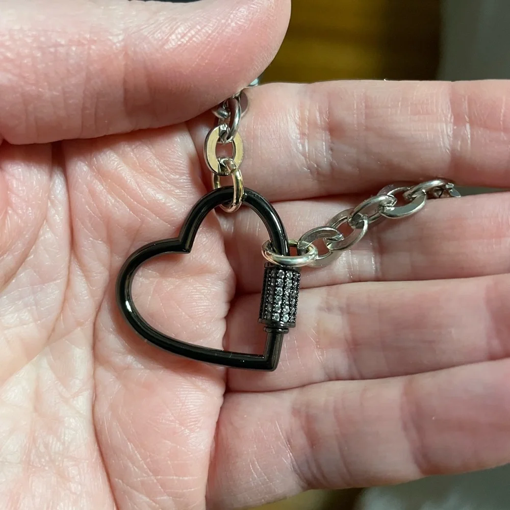 Heart necklace rhinestones chunky chain nwt